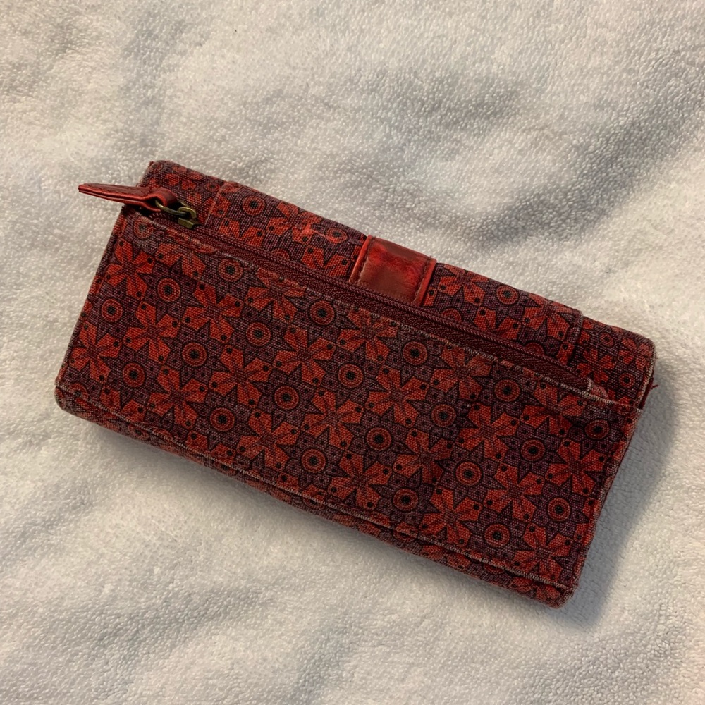 Target Wallet - Picture 4 of 4